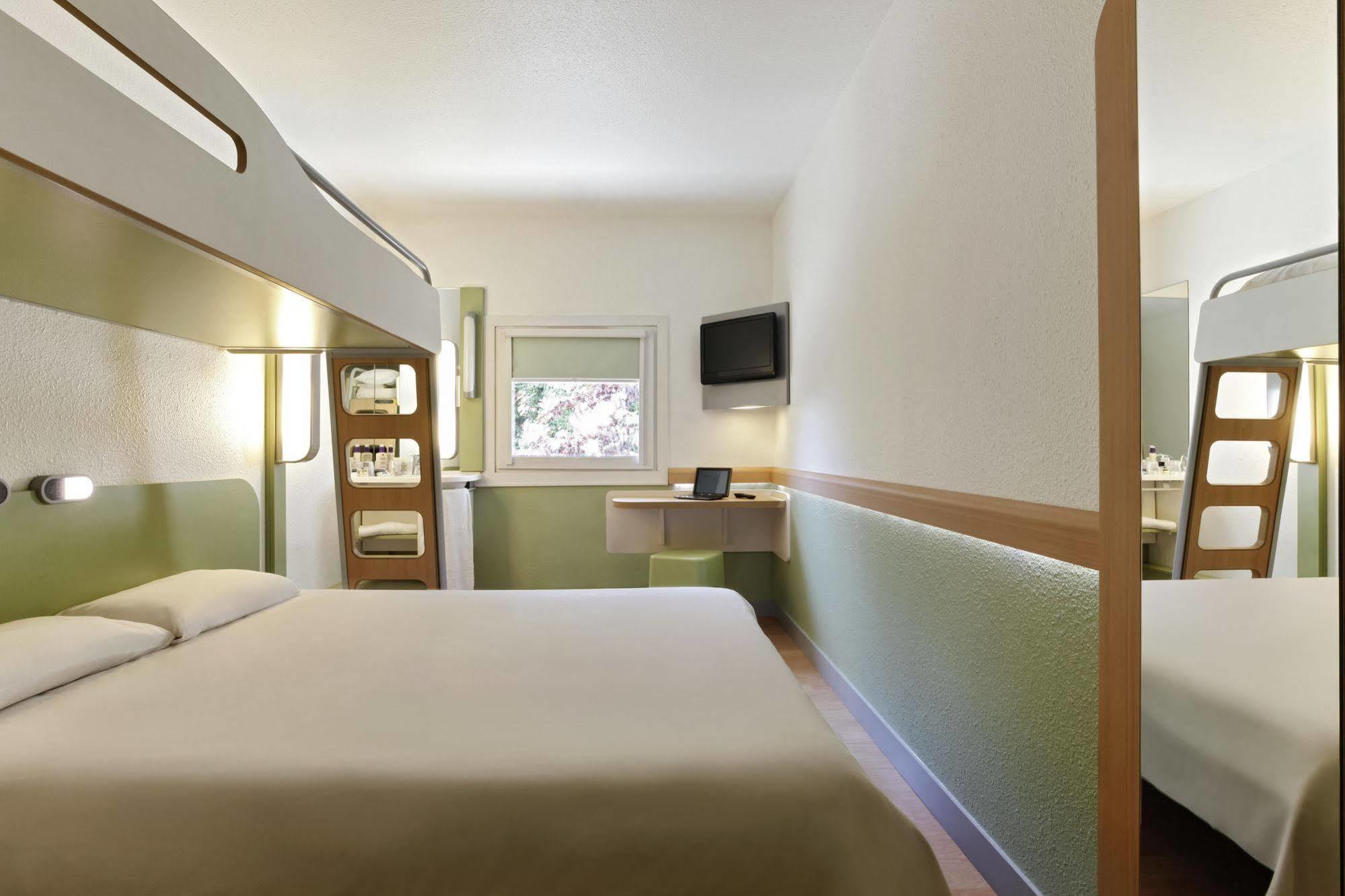 Ibis Budget Aix En Provence Est Le Canet Meyreuil Zewnętrze zdjęcie